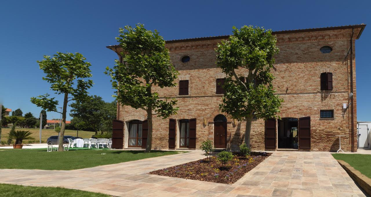 Villa Resort Tre Castelli Рипе Экстерьер фото